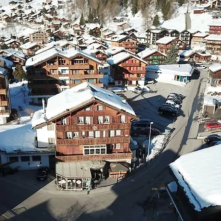 Ferienhaus Allalin Affittacamere *